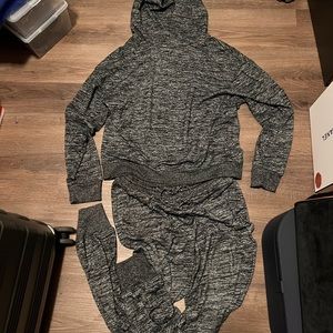 Gap sweater and sweatpants set